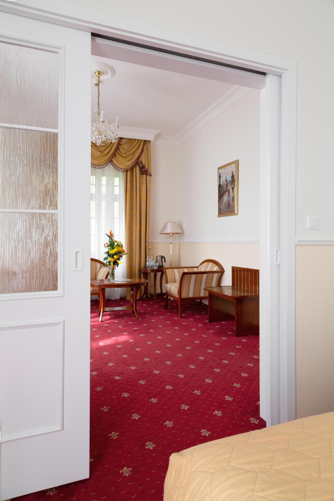 Spa Hotel Villa Ritter Karlovy Vary Exterior foto